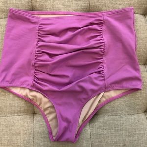 Kortni Jeane Ruched Bottoms